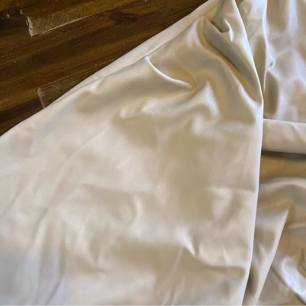 ZARA Viral Strapless Faux Leather Dress Cream Minimalist Midi Blogger Fave Sexy - Image 12