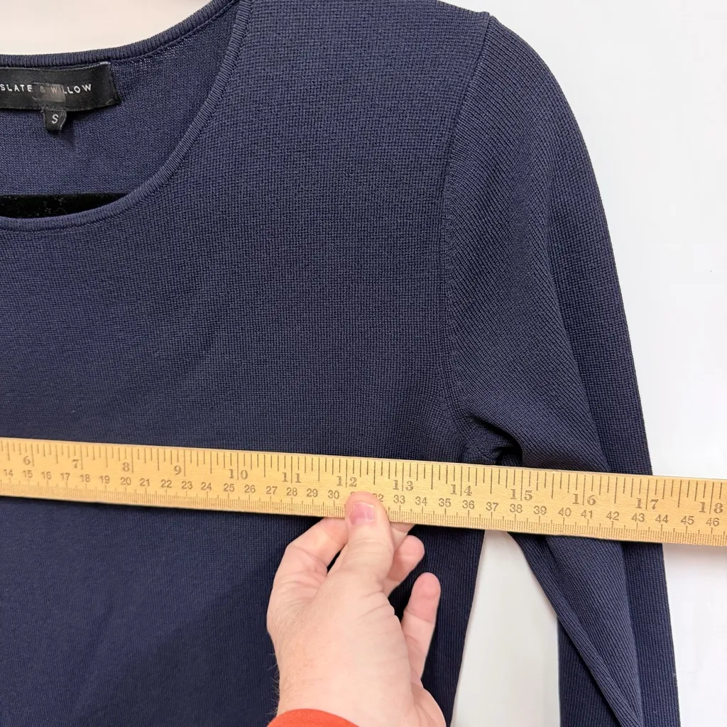 Slate & Willow bodycon sweater dress with buttons size small - Image 7