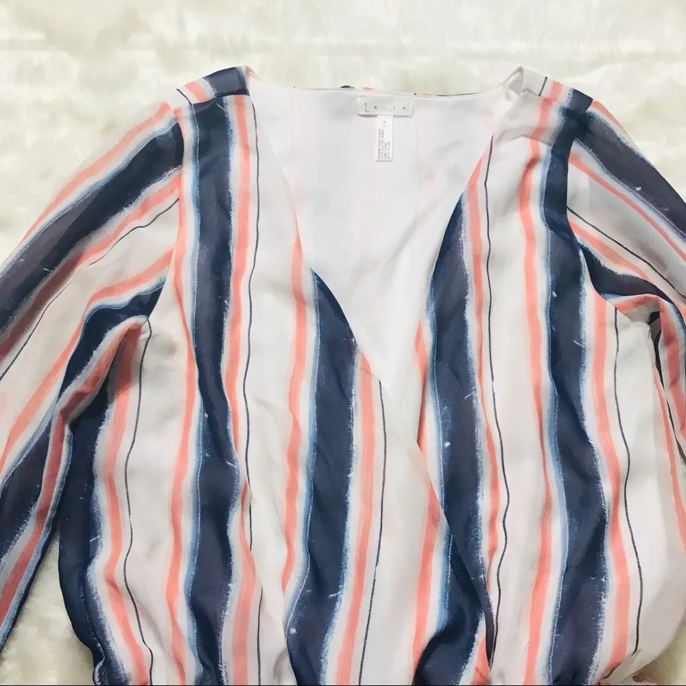 Leith Striped Long Sleeve Flowy Romper Size Medium White, Coral Pink, & Blue - Image 5