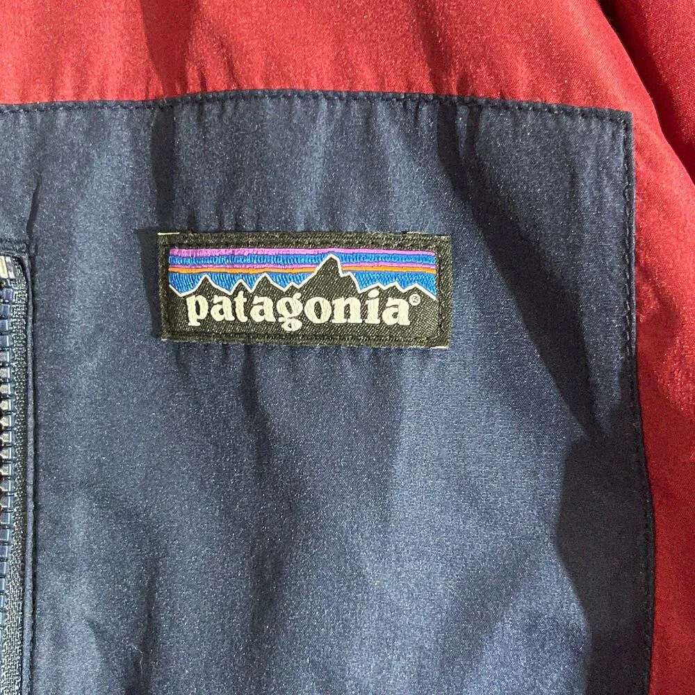 Patagonia Women's Red Snowbelle Reversible Quilted Jacket Liner  Size Small - Image 5