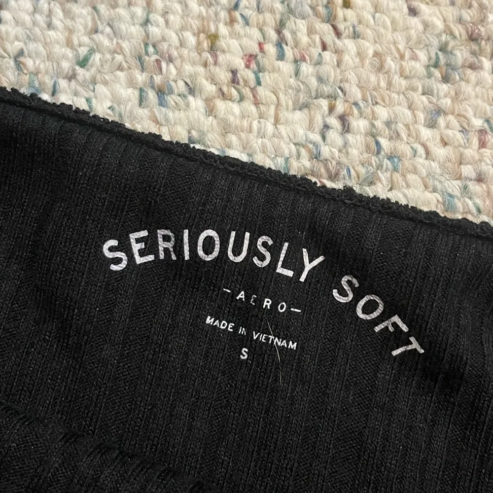 black faux button down off shoulder long sleeve cropped shirt S - Image 4