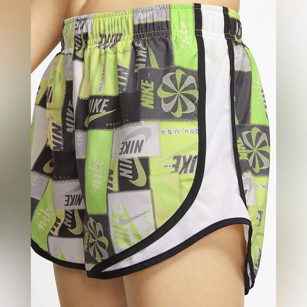Nike Women's ICON Clash Printed Limelight Tempo Running Athletic Shorts Size S - Image 2