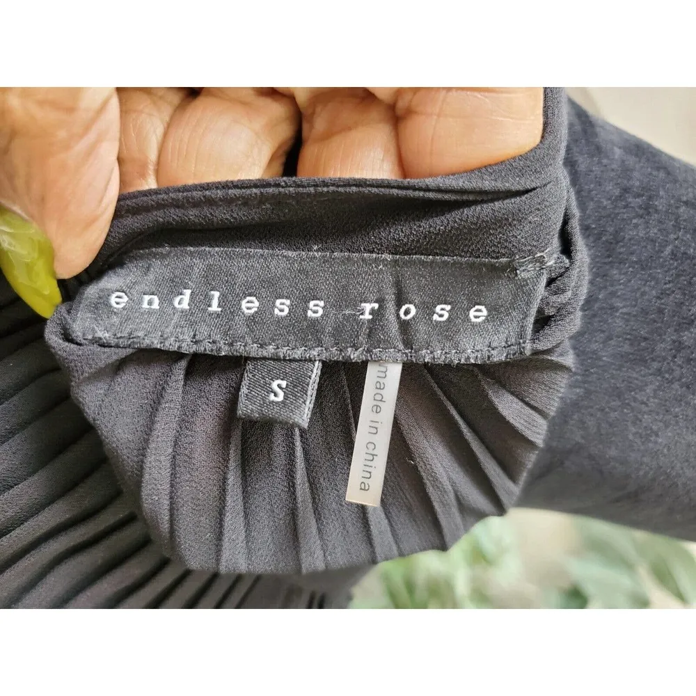 Endless Rose Black Pleated Boho Peasant Long Sleeve Tie Top Blouse Size Small - Image 7