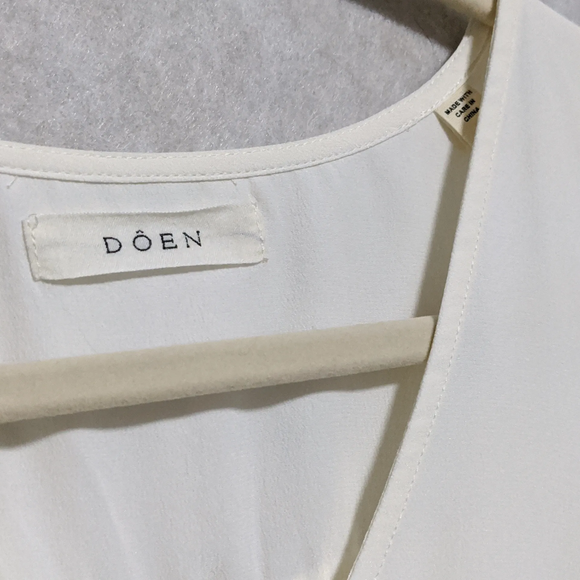 Doen Sula Silk Top - Image 3