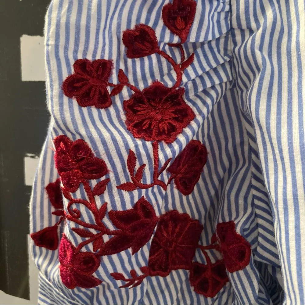 Rococo Sand Embroidered Tie Front Crop Top XS - Image 4