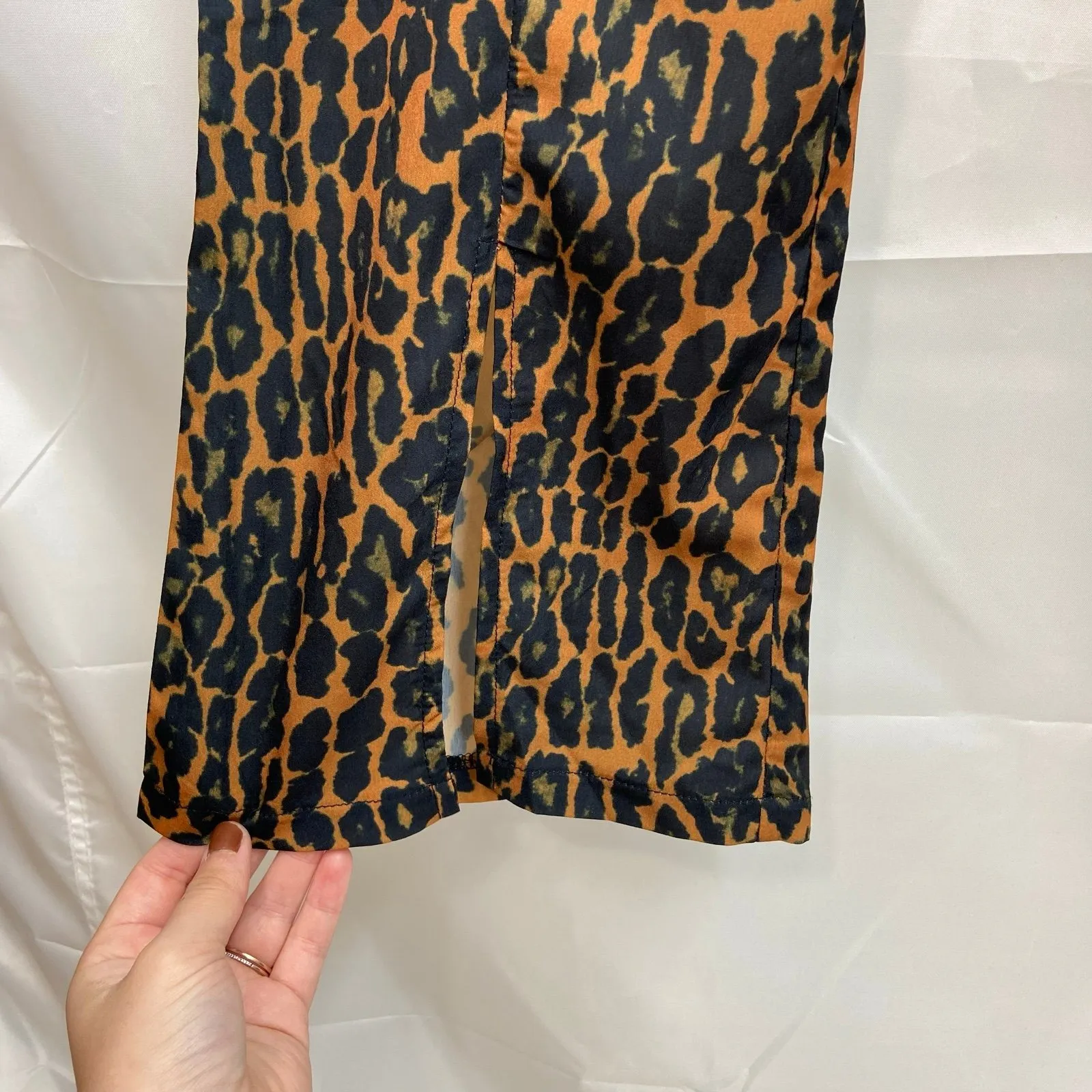 Pretty Little Thing women's brown leopard lightweight wide leg casual pants 6‎ - Image 4