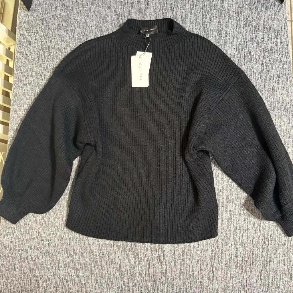 Line and Dot Women’s Black Sweater - Image 3