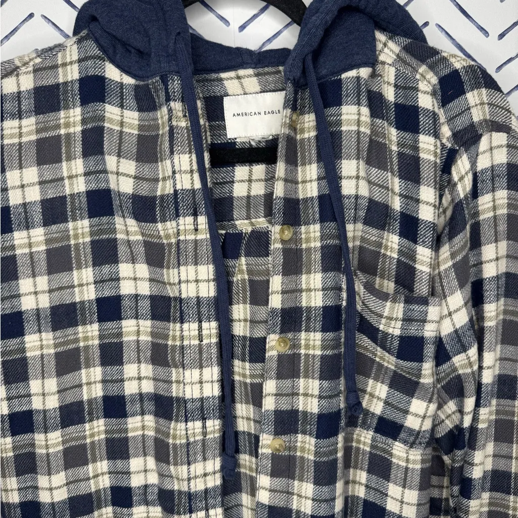 American Eagle button down Shirt hoodie flannel plaid Small - Image 3
