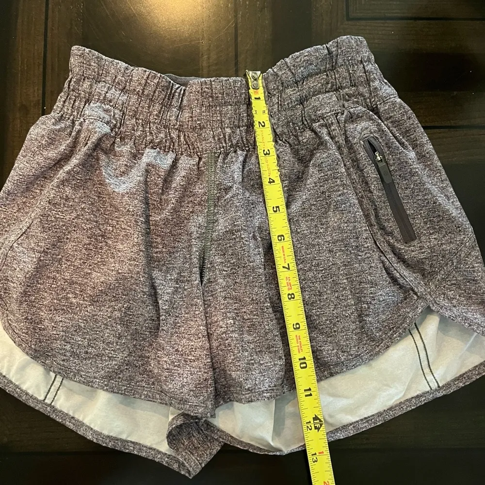 Like New! Lululemon Heathered Gray Shorts - 6 - Image 3