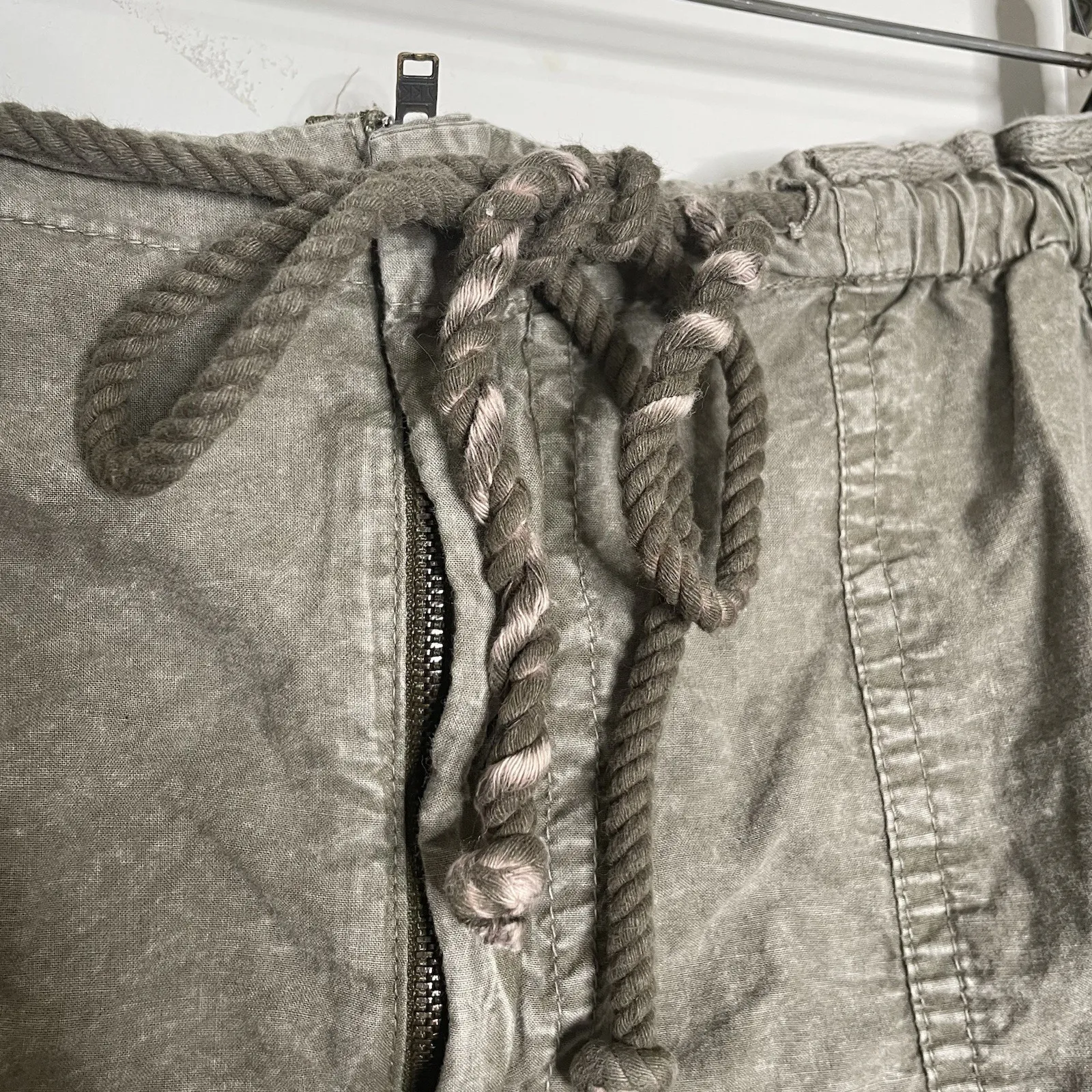 Free People Moon Bay Utility Parachute Shorts Festival L Washed Army Green - Image 4