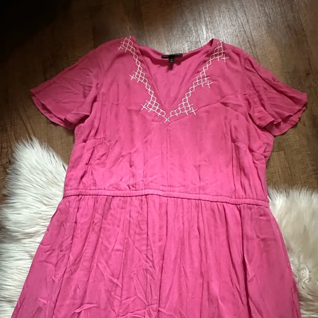 LANE BRYANT Flutter Sleeve V-Neck Embroidered Midi Dress In Pink - Image 5