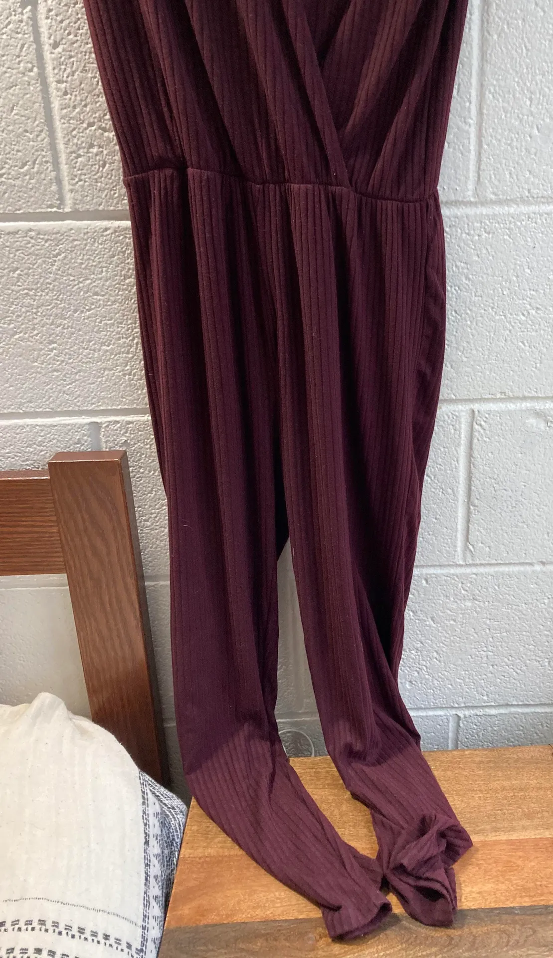 Burgundy Ribbed Short Sleeve Wrap Jumpsuit S - Image 9
