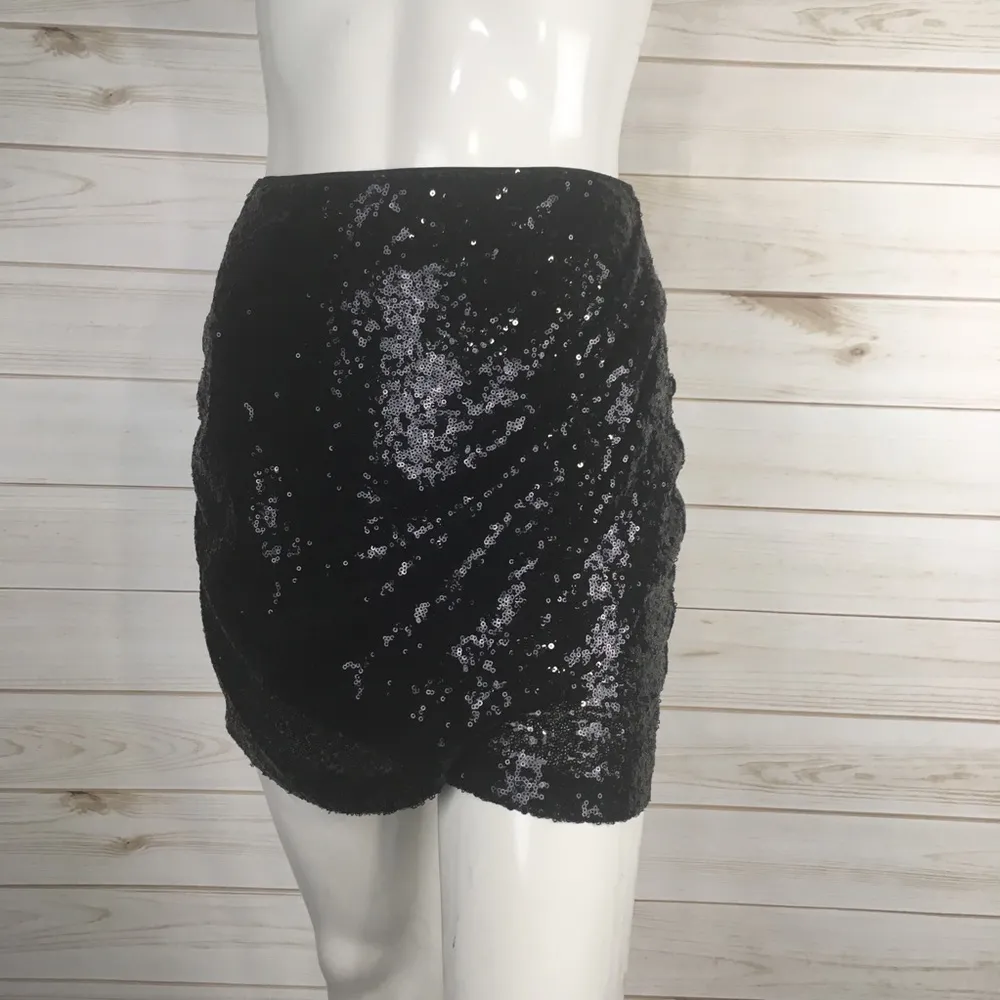 Foreign Exchange Black Sequin Mini Skirt - Image 2
