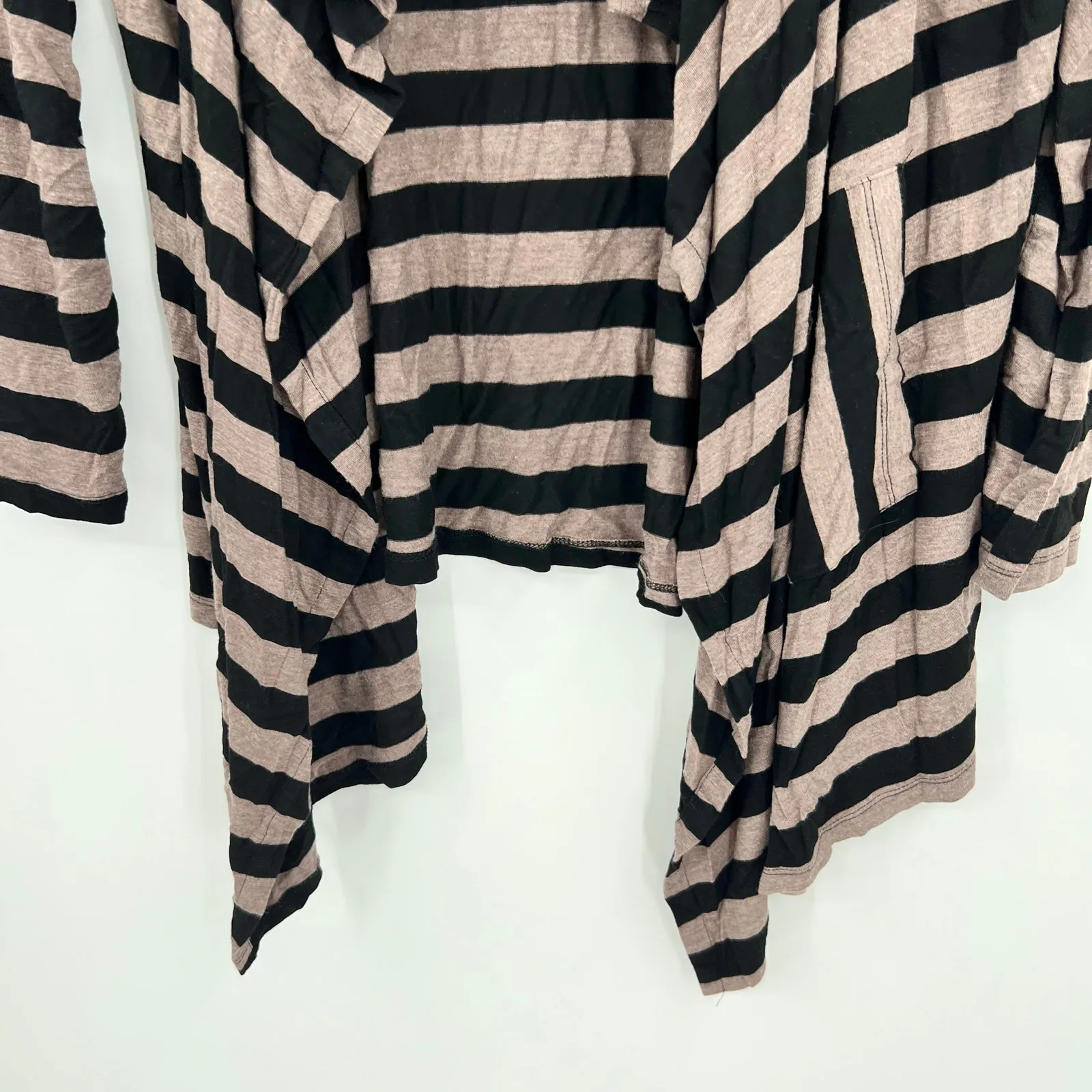 Habitat black & tan striped open front waterfall lightweight cardigan size large - Image 4