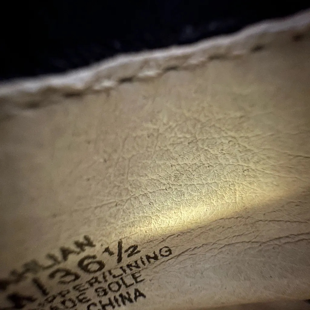 Louise et Cie Anthropologie Womens Patent Leather Kiltie Loafers Silver Size 6.5 - Image 14