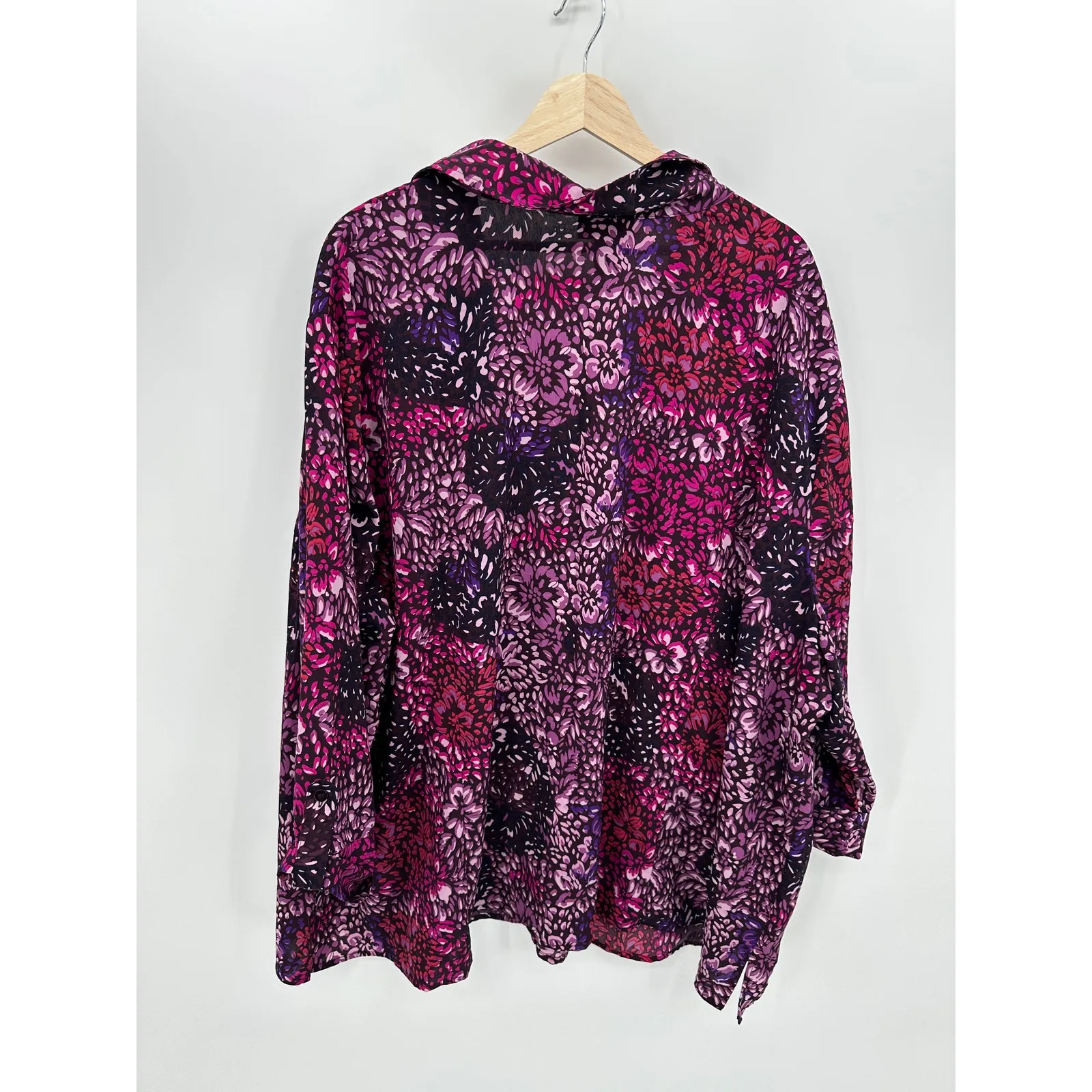 Maggie Barnes Button Down Shirt Women Purple Dark Floral Size 5X Collar Stretch - Image 2