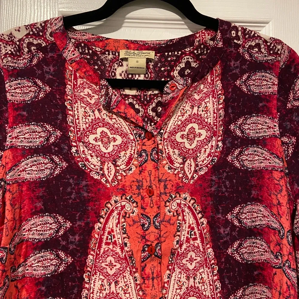 Lucky Brand Pink Purple Henley Popover Paisley Flowy Boho Peasant Top Size S - Image 2