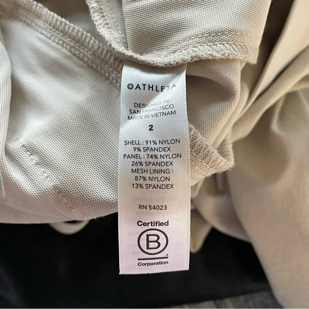 Athleta Headlands Trek Mid Rise Jogger Feather - Image 6