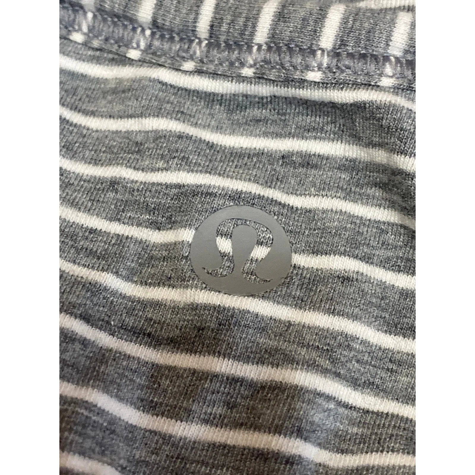 Lululemon All It Takes Gray Striped Ruched Short Sleeve Crop Tee T - Image 3