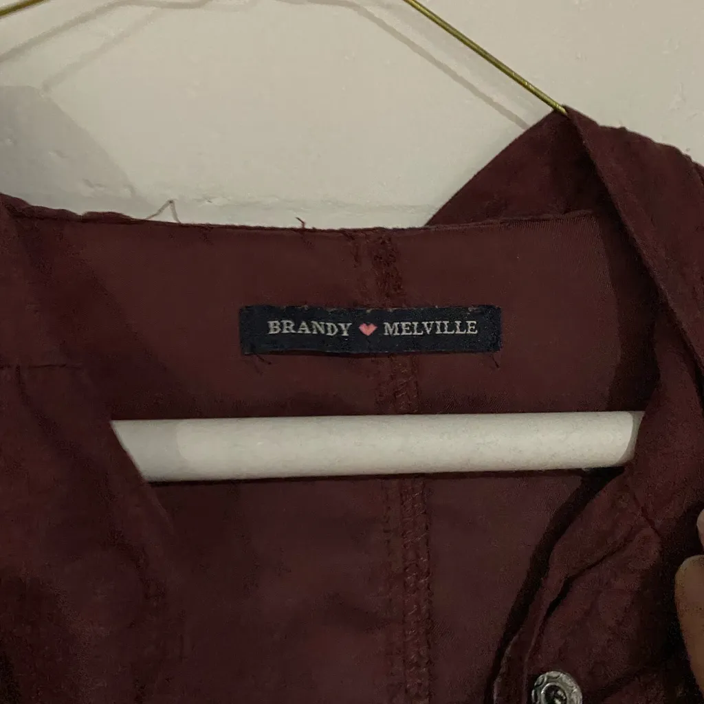 Brandy Melville Maroon Lightweight Jacket - Image 3