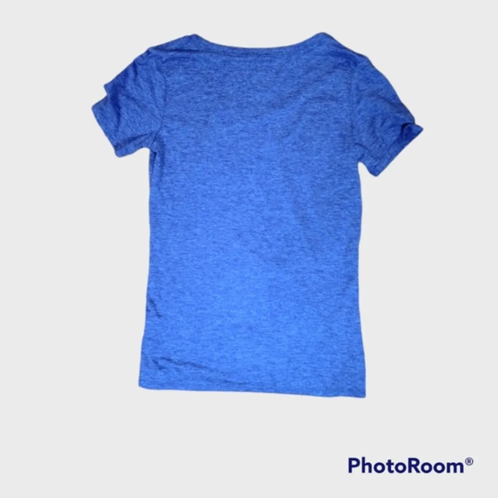 NIKE Dri-Fit women's short sleeve t-shirt Size‎ XS - Image 2