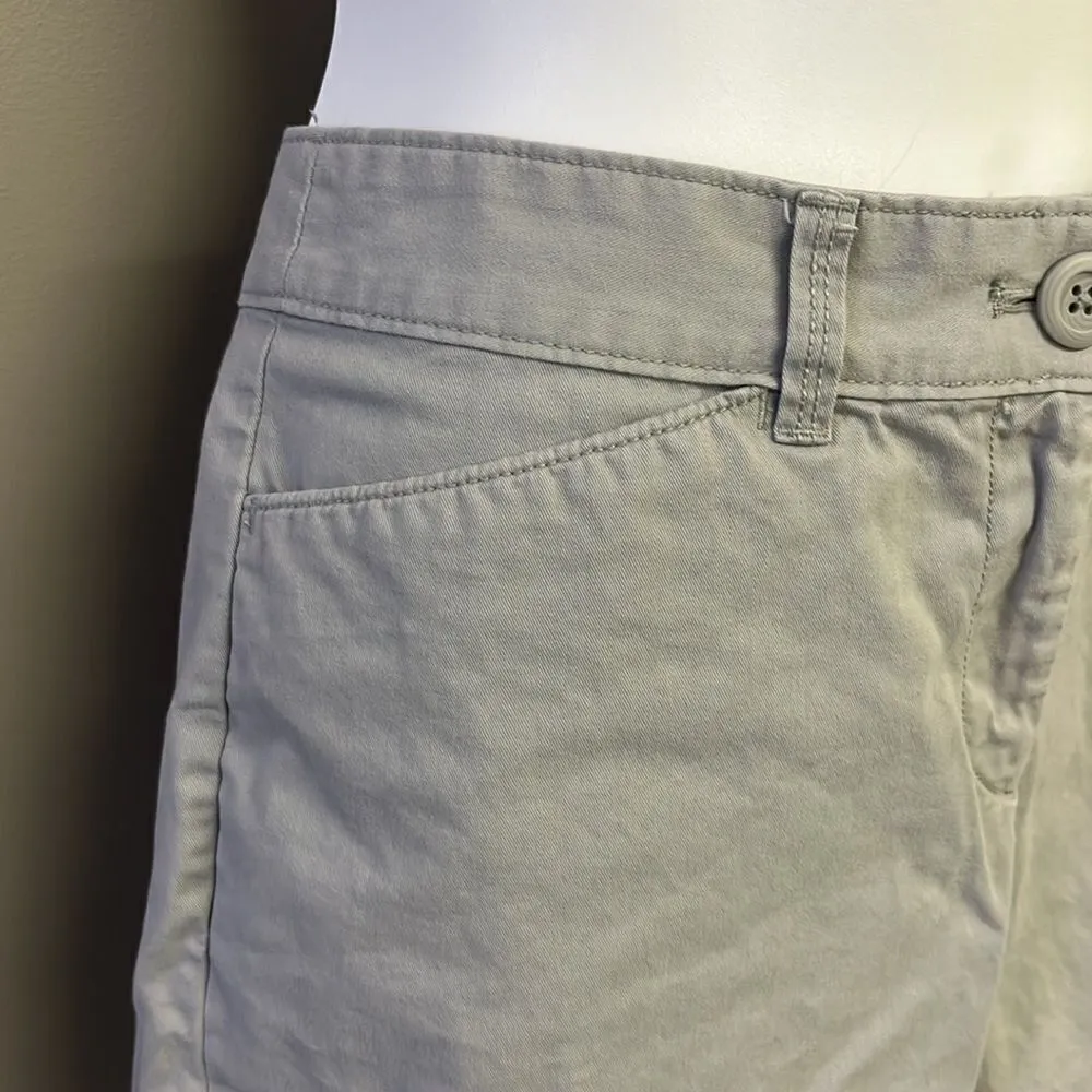 LOFT Light Grey Bermuda Cotton Shorts with Pockets- Size 8 Curvy - Image 4