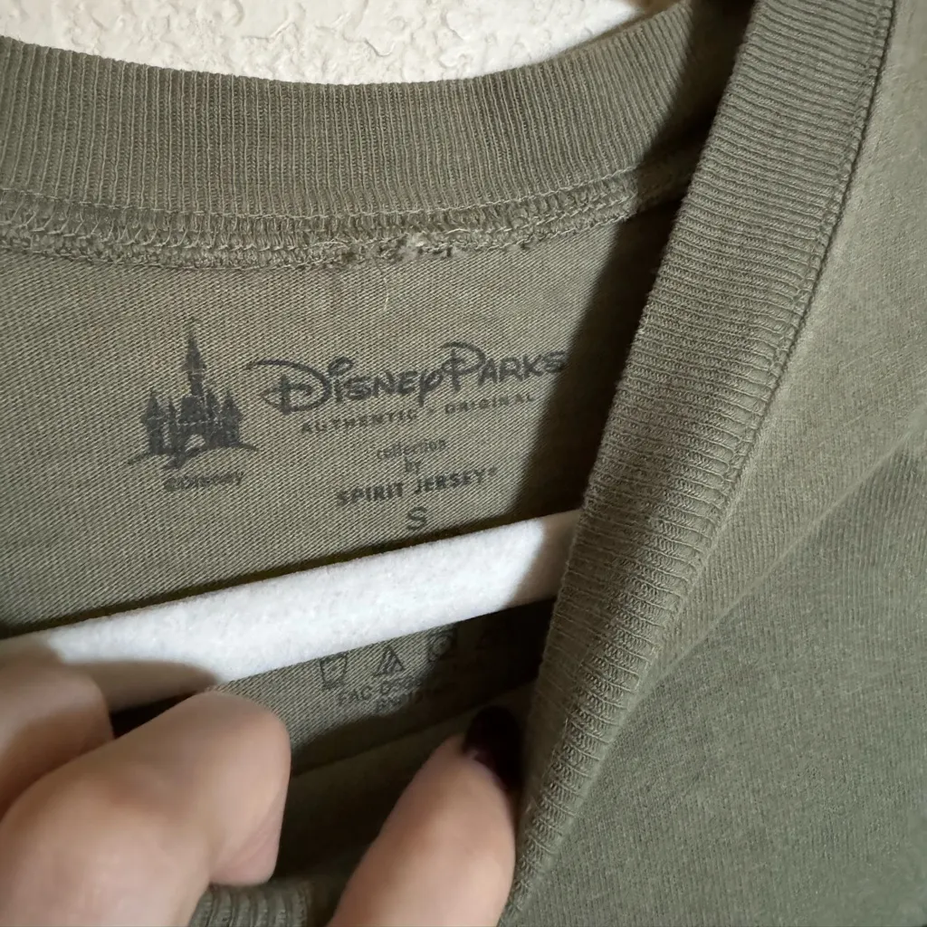 Spirit jersey Disneyland resort sz small green black striped sleeves oversized - Image 4