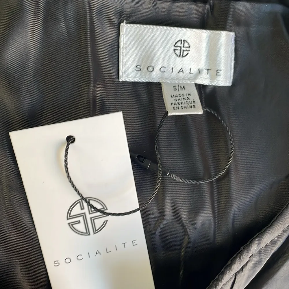 Socialite Lightweight Puffer Vest - Image 6