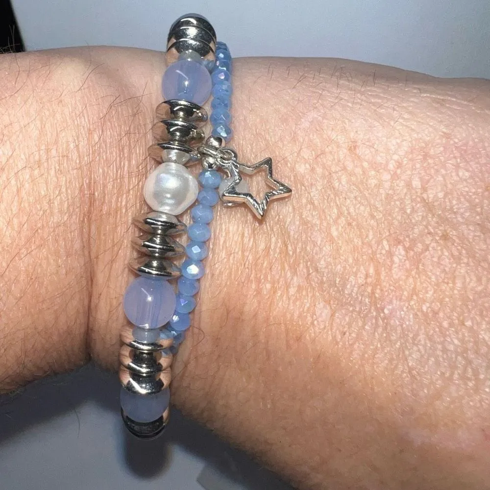 Set of Two Faceted Bead and Freshwater Pearl Stretch Bracelets Silver - Image 2