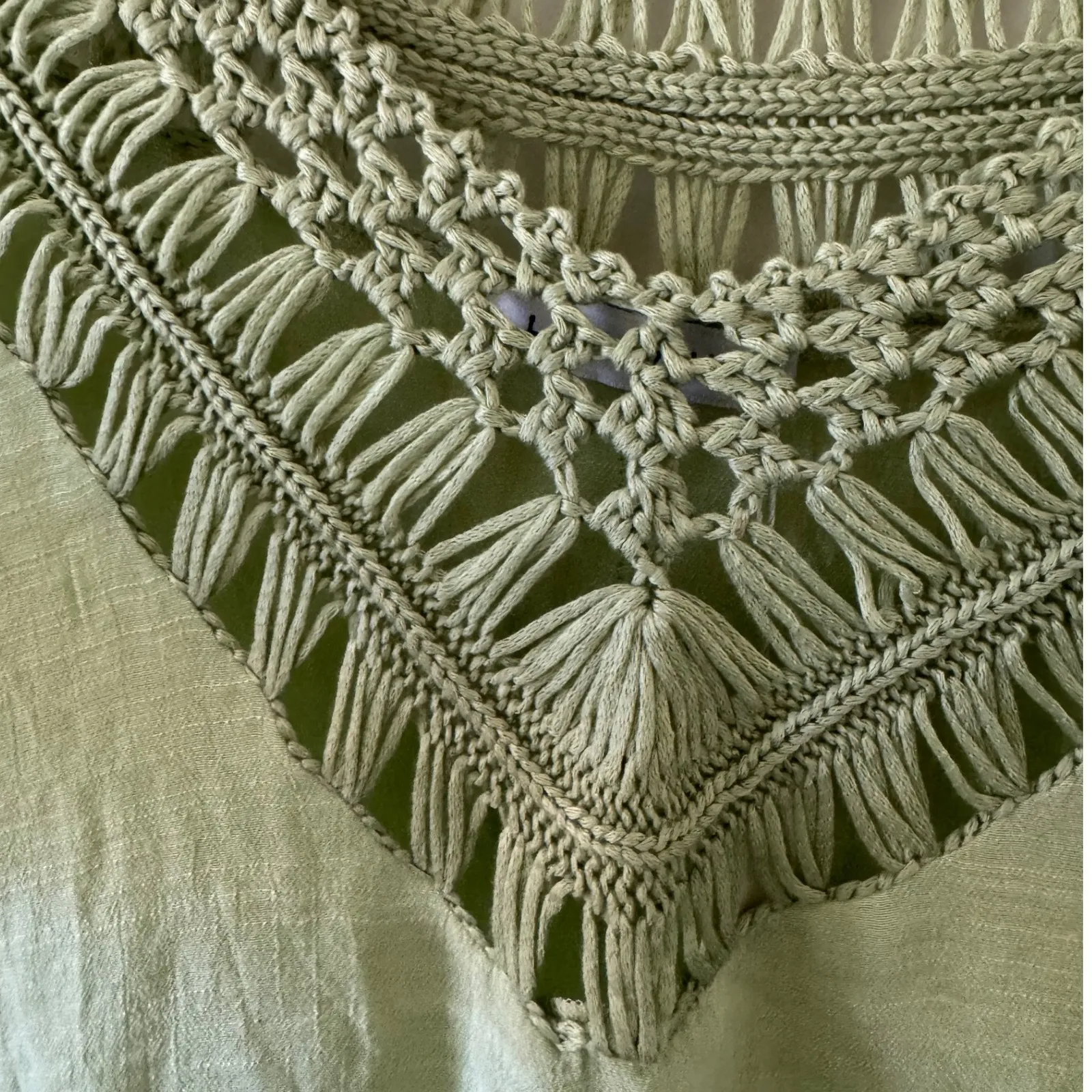 NEW Lamaolu sz S Womens Green Crochet Knit Pullover Poncho Shrug Laggenlook Boho - Image 8