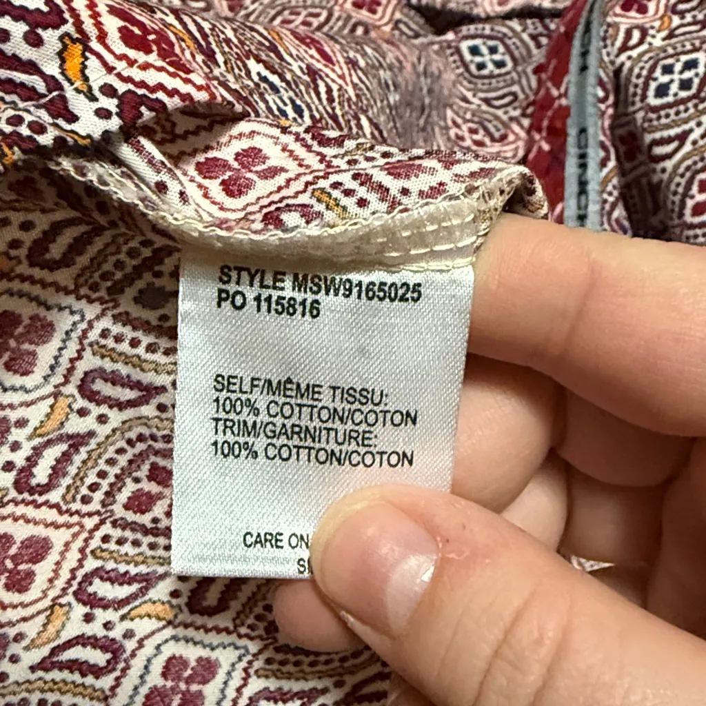 Cinch Red and White Geometric Patterned Apparel - Image 5