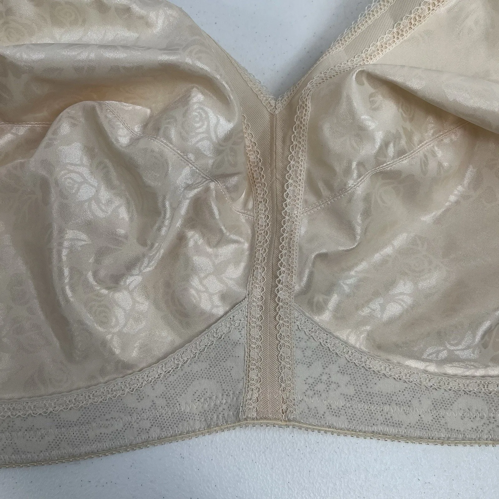 Underscore 48DD 48E Bra Unlined Wirefree Full Coverage Beige Lift Support Tan Size undefined - Image 4