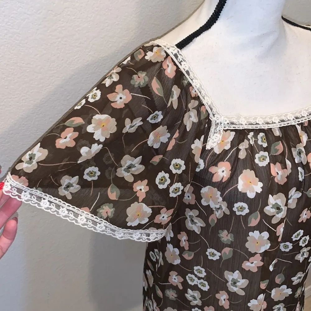 Candie's  brown floral lace sheer blouse - Image 4