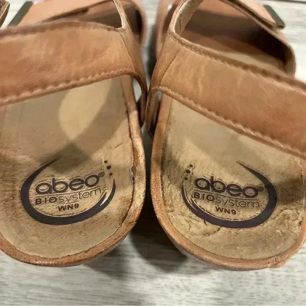 Abeo Biosystem Ruby Leather Sandals Hook Loop Strap 2” Block Heel Shoes Size 9 N Tan - Image 5