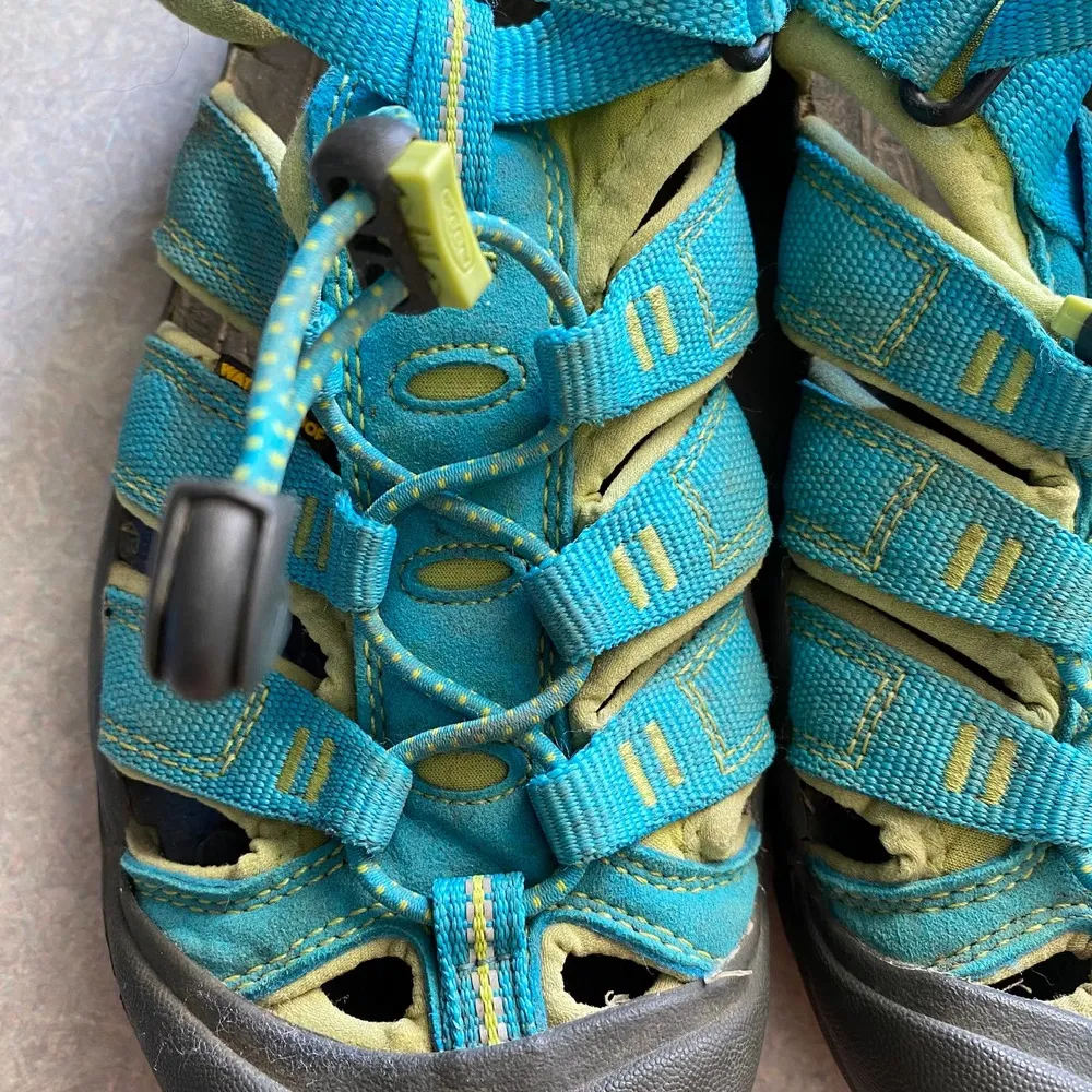 Keen Outdoor Hiking Water Shoes Beachy Swim Boating Lake Pool Cam… - Image 4