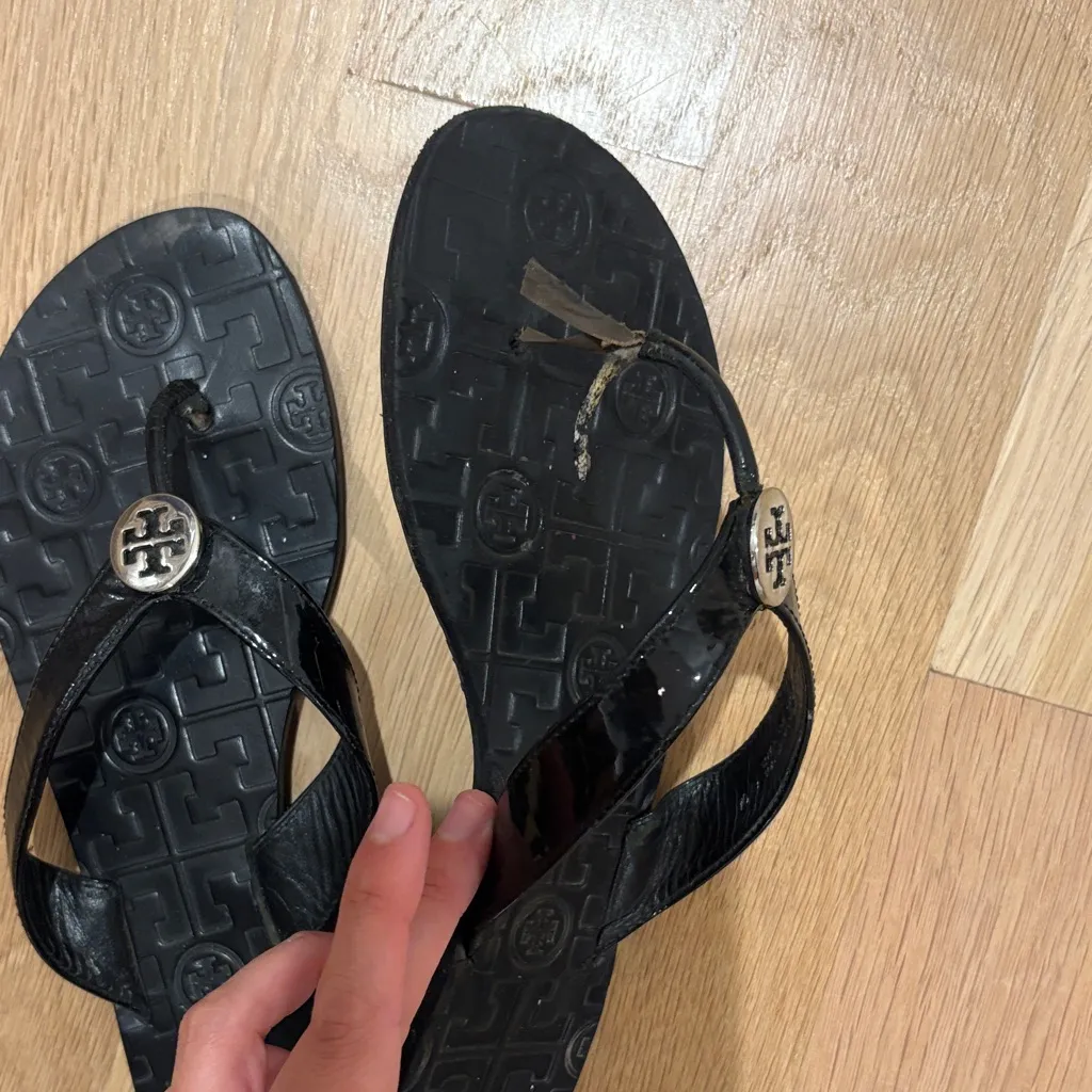 Tory Burch Black Logo Flip Flops - Image 3