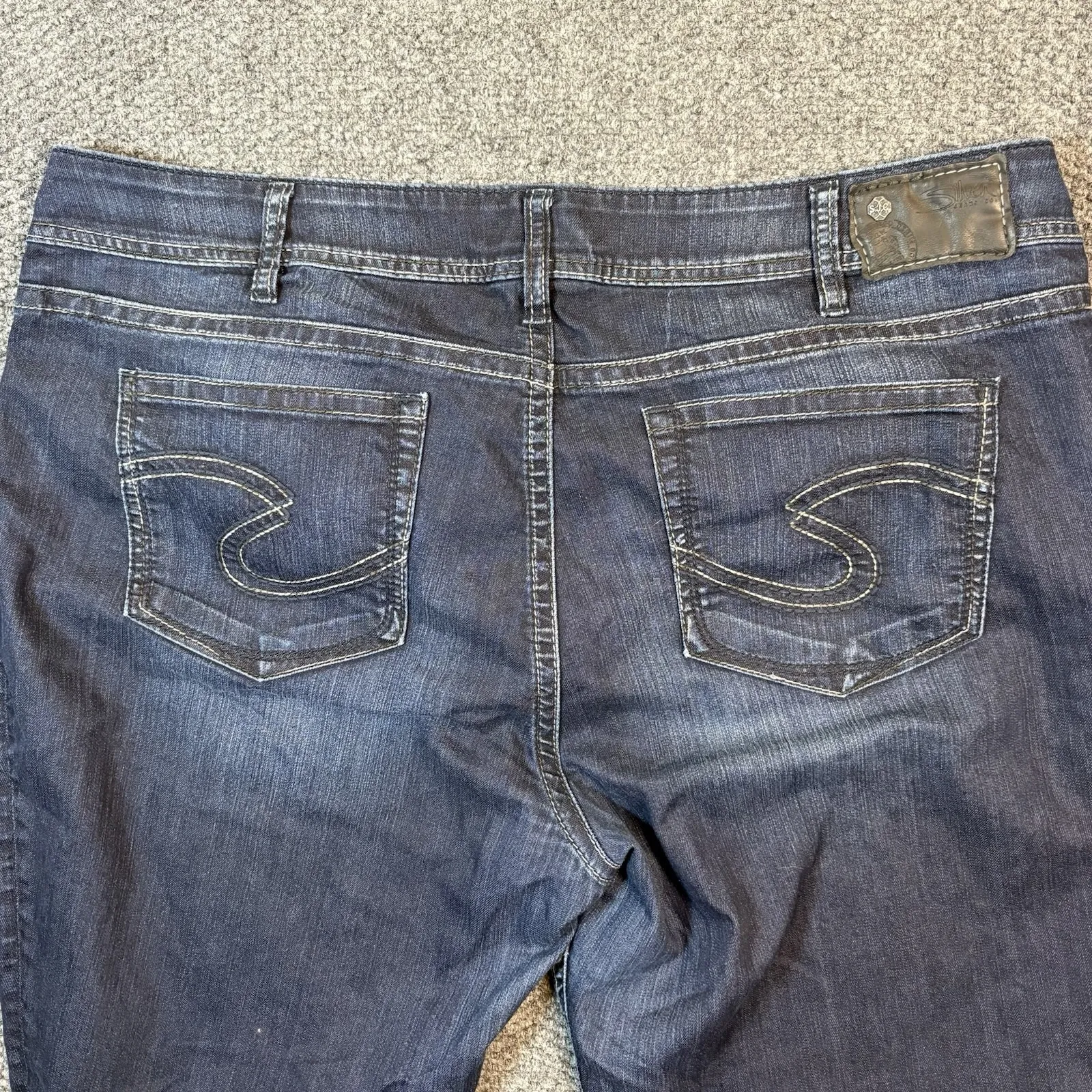 Silver Jeans Co Jeans Womens 22 Blue Dark Wash Suki 17 Bootcut Size undefined - Image 4