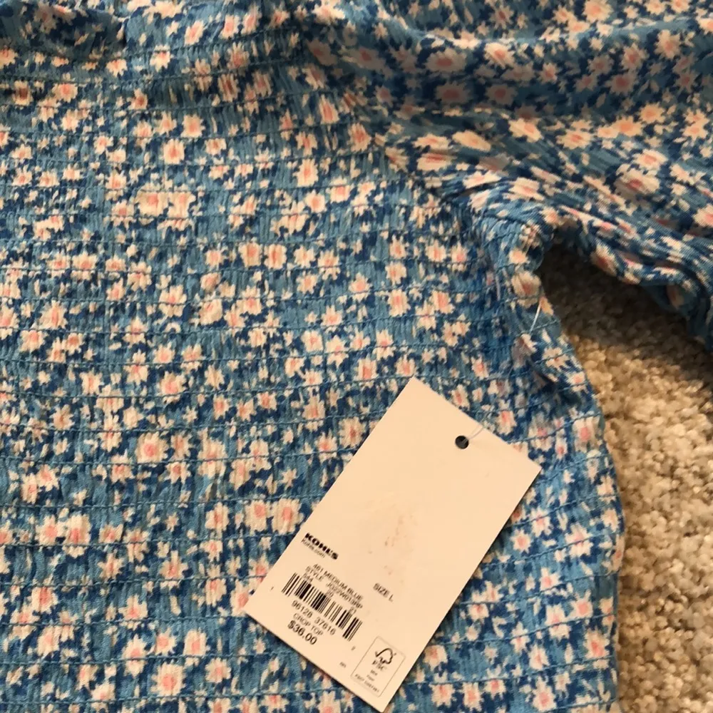 SO crop top, floral pattern, on or off shoulder, smocked - Image 5