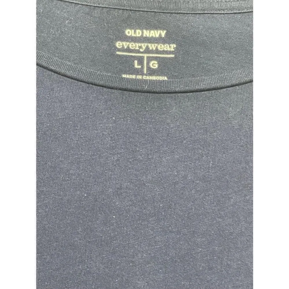 3 for $25. Womens Old navy long sleeve T shirt - Image 2