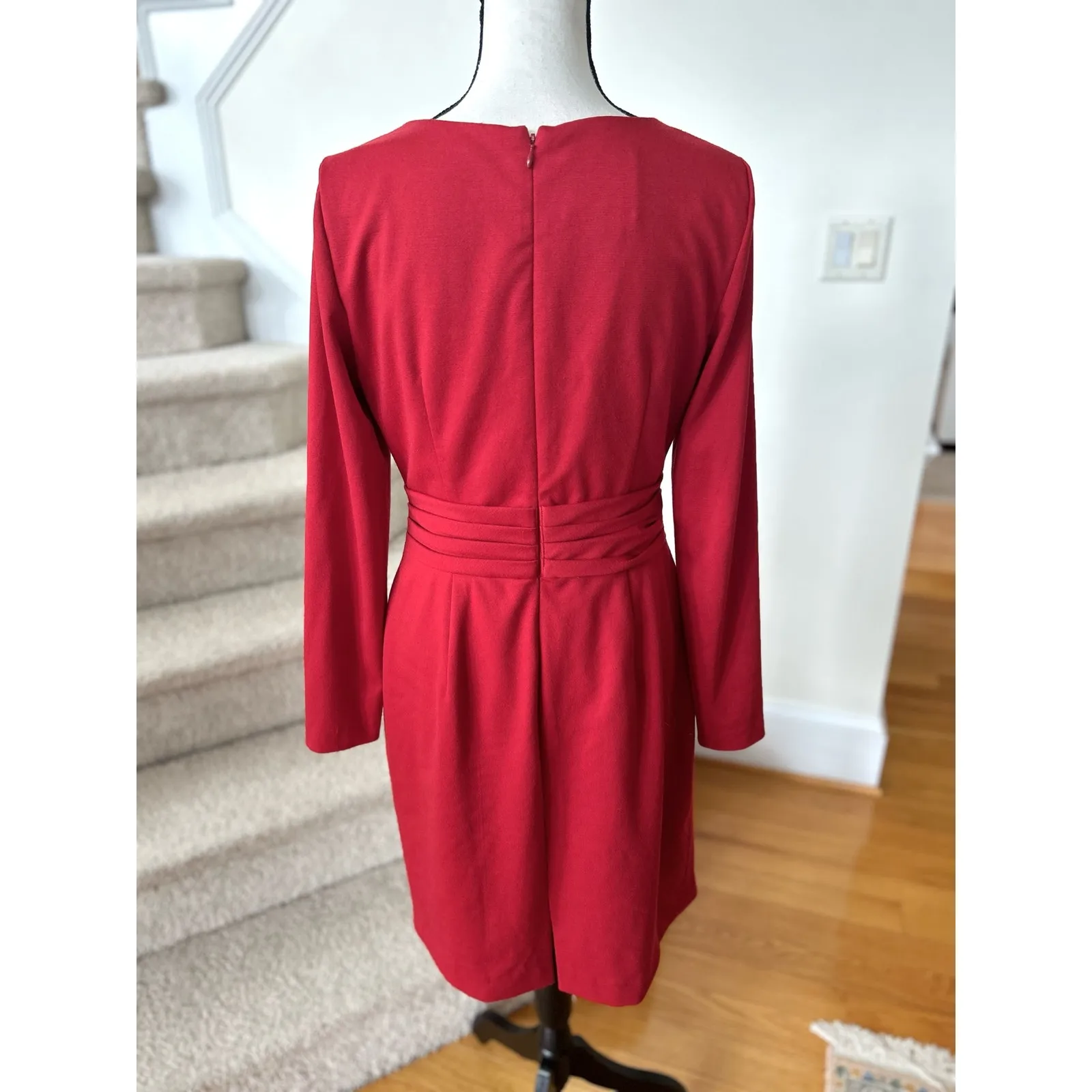 Kay Unger Red Drape Cowl Neck Draped Sheath Cocktail Dress - Image 4