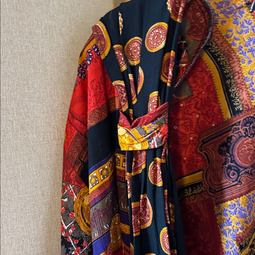 Componix Vibrant Multicolor Patterned coverup large - Image 2