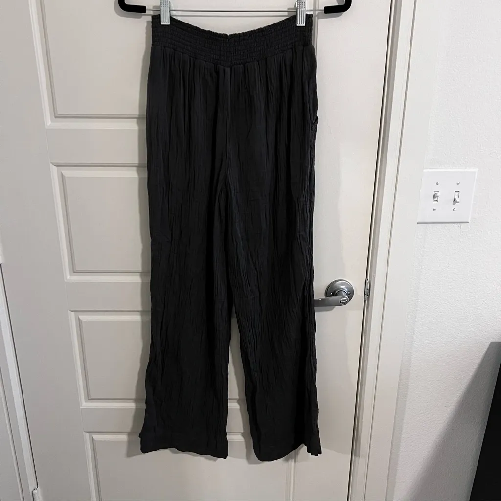 Faherty Gauze Pant in Grey - Image 2