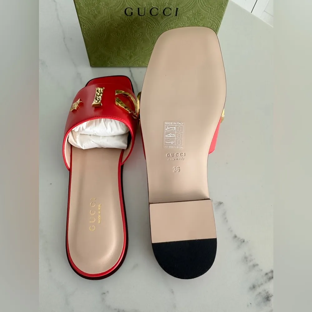 Gucci Cara Leather Slide Sandals - Image 6