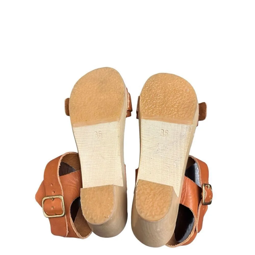 BRYR CLOGS Size 36 Tan - Image 8