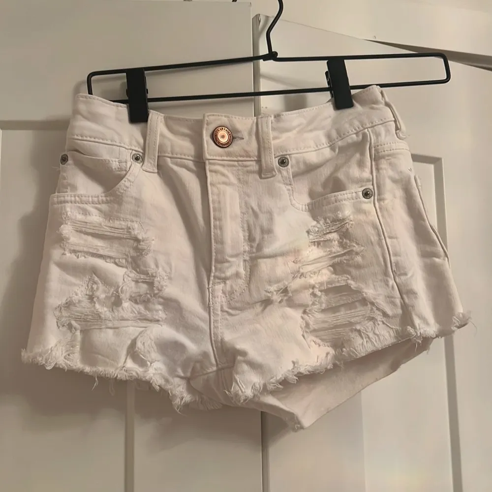 American Eagle Outfitters White Ripped Jean Shorts - Image 2
