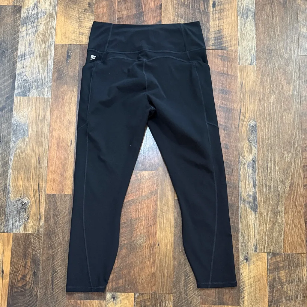 Fabletics PurLux side pocket leggings super soft stretchy fits S/M - Image 2