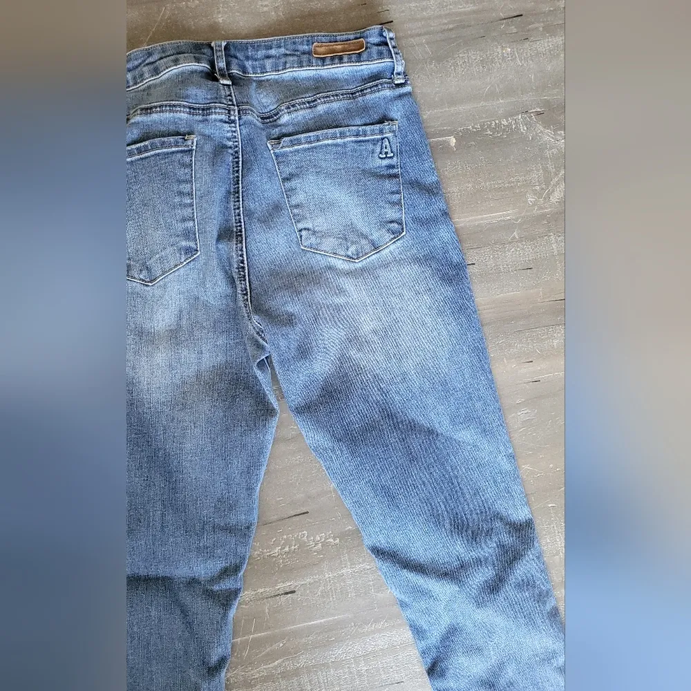 Articles of Society Jeans Size 27 - Image 6