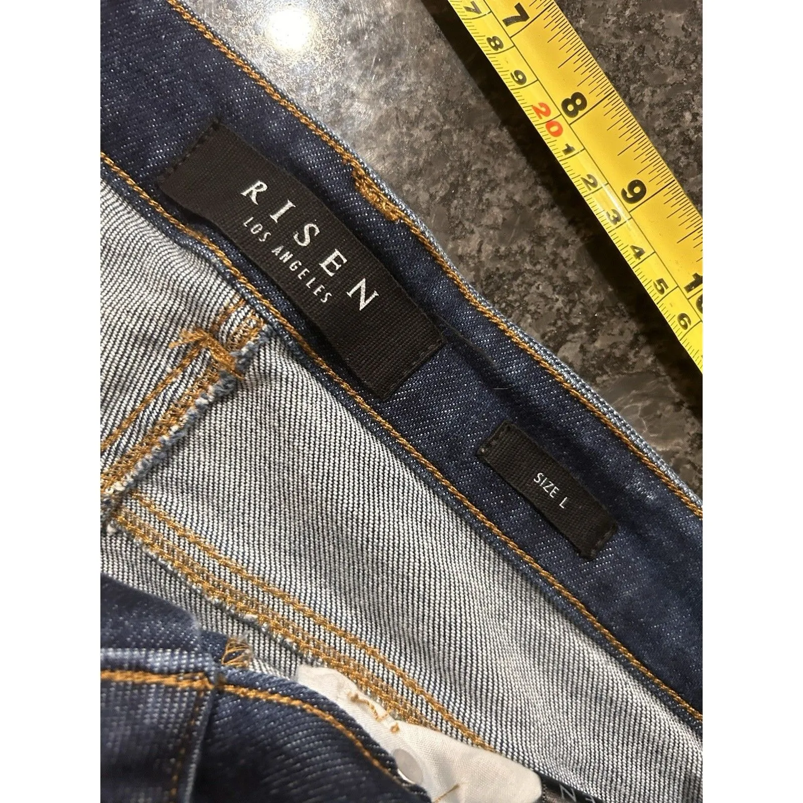 Risen Jeans Dark Wash Bermuda Shorts Women's Size Large Cut Off Stretchy Denim Blue - Image 3