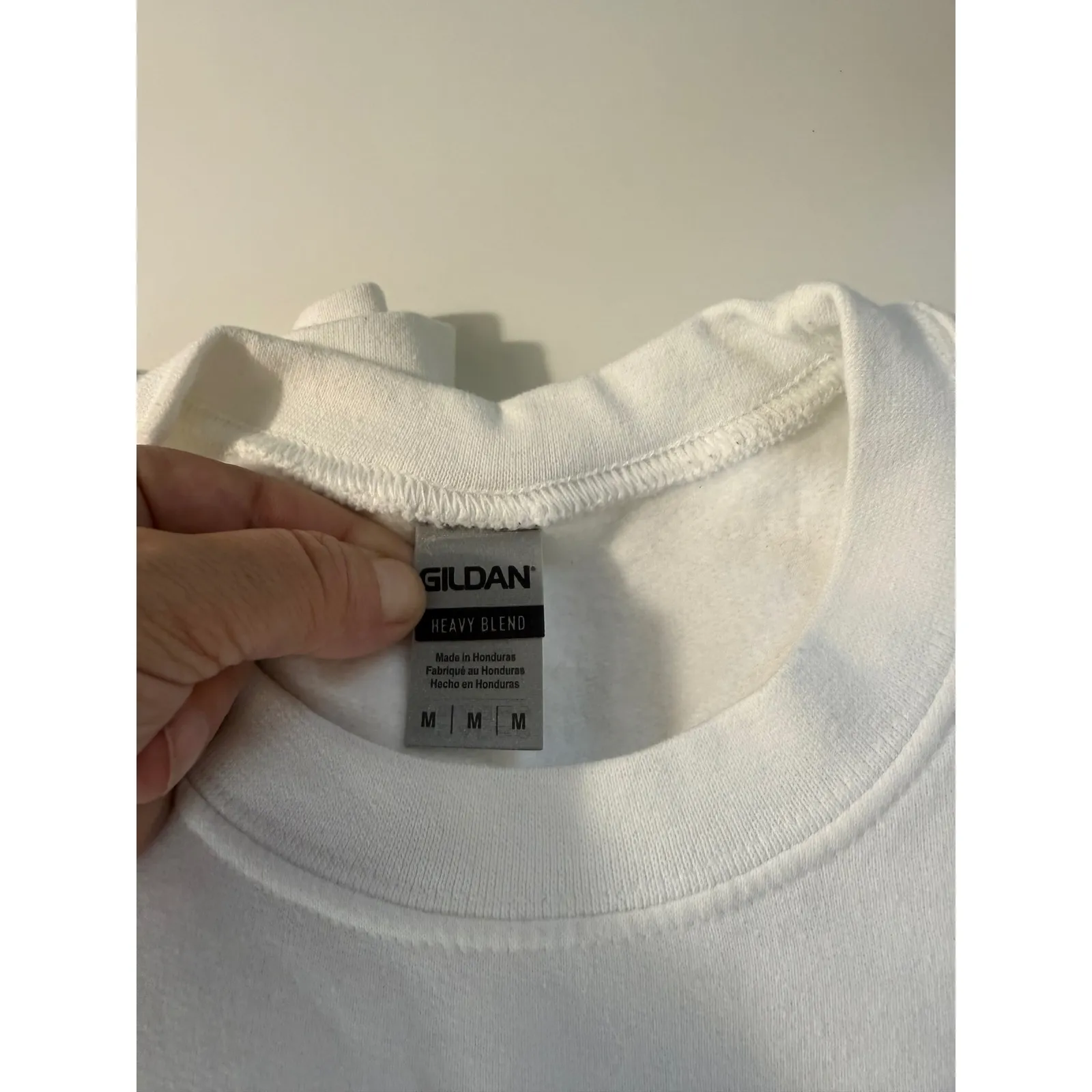 Gildan White Vacation Mode Graphic Sweatshirt‎ Women's Size Medium - Image 3