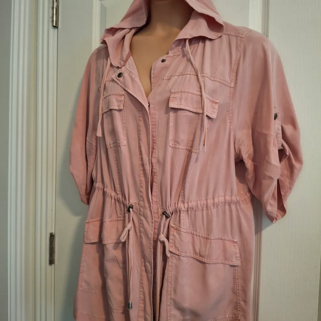 Torrid Sz 2 Pink Hooded Jacket with Drawstring Waist - Image 3